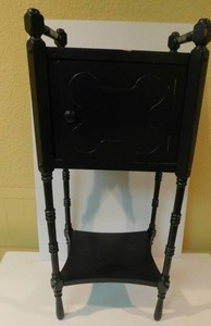 lot 8001 image: Vintage Humidor