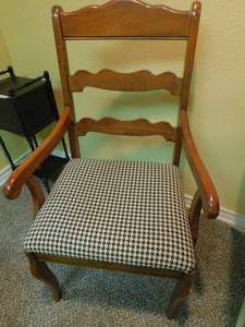 lot 8014 image: Ladder Back Side Chairs