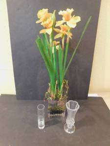 lot 8122 image: Decor