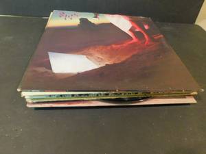 lot 8079 image: LPs - 10 ea - Music Off The Beaten Path