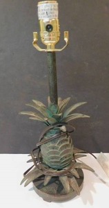 lot 8139 image: Pineapple Based Table Lamp
