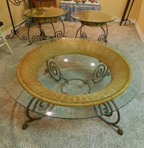 lot 8003 image: Coffee Table & 2 End Tables