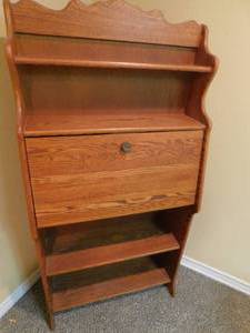 lot 8005 image: Secretary