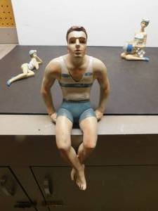 lot 8037 image: Lot of Swimmers
