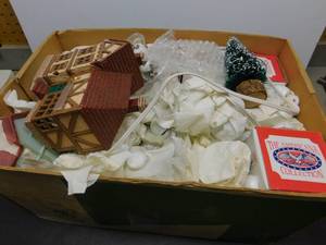 lot 8038 image: Box of Christmas Miniatures