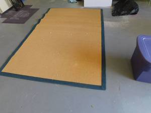 lot 9970 image: Area Rug