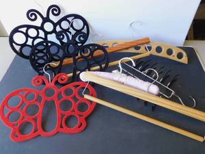 lot 9973 image: Unusual Hanger Lot