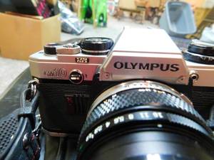 lot 8068 image: Olympus 35 mm Camera