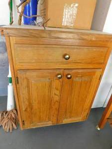 lot 8044 image: Kitchen Cabinet Workshop