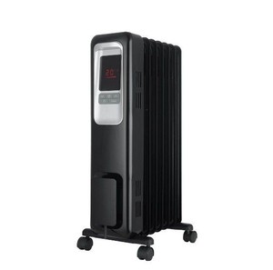 lot 75537 image: Pelonis 1,500-Watt Digital Electric Oil-Filled Radiant Portable Space Heater