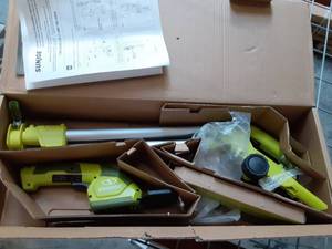 lot 76544 image: Sun Joe HJ605CC Cordless 2 in 1 Grass Shear & Hedge Trimmer with Extension Pole