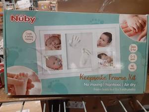 lot 76640 image: Nuby Keepsake frame kit