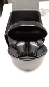 lot 1707 image: Bluetooth 5.0 Wireless Earbuds