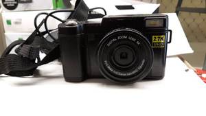 lot 1747 image: Digital Camera Vlogging Camera for Youtube with Flip Screen 1080p Full HD 24MP 3.0 Inch WIFI Camera with Retractable Flashlight Camcorder