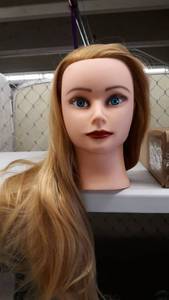 lot 1844 image: Training Head 26-28 Mannequin Head Hair Styling Manikin Cosmetology Doll Head Synthetic Fiber Hair Hairdressing Training Model Free Clamp (1711W2720)