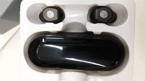 lot 1859 image: 2020 Upgraded Bluetooth Earbuds