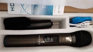 lot 52502 image: Hotec UHF Wireless Dynamic Handheld Microphone Rechargeable