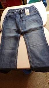 lot 7021 image: WOMENS 1112L BOOT CUT JEANS
