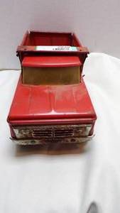lot 7039 image: STRUCTO DUMP TRUCK