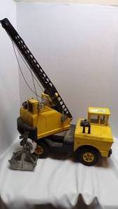 lot 7042 image: TONKA CRANE