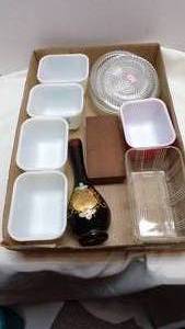 lot 7057 image: PYREX REFRIGERATOR DISHES