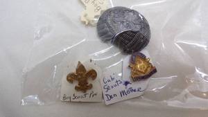 lot 7067 image: BOY SCOUTCUB SCOUT ACCESSORIES