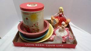 lot 7071 image: FIESTA BOWLS ETC.