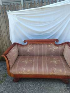 lot 8141 image: Empire settee needs cleaned