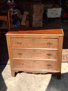 lot 8198 image: antique 3 drawer dresser on wheels