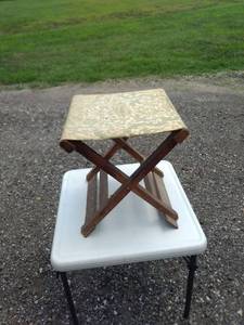 lot 8208 image: vintage folding camping chair