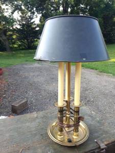 lot 8219 image: vintage lamp lampshade has some damage