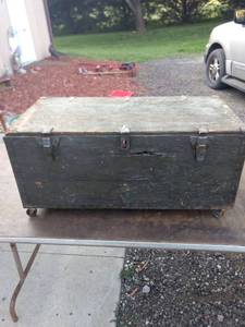 lot 8221 image: vintage army green wood trunk on wheels 32 in Long 16 in deep 15 in tall