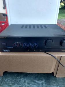 lot 8234 image: Snry mic mixing amplifier AV - 1000 powers on no further testing done