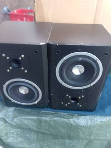 lot 8237 image: 4 QiSheng speakers with covers in original box untested