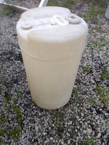 lot 8246 image: 15 gallon barrel