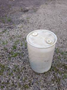 lot 8252 image: 30 gallon barrel