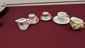 lot 9227 image: 3 cups and saucers and two picher