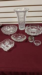 lot 9230 image: 7-piece cut glass