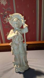 lot 9247 image: vintage Victoria statue
