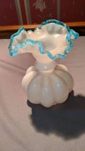 lot 9259 image: white with blue trim vase