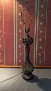 lot 9304 image: lamp no shade