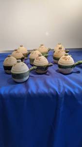 lot 9331 image: 10 little pottery pots