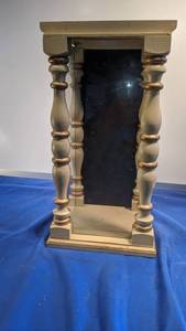 lot 9341 image: 17-in showcase