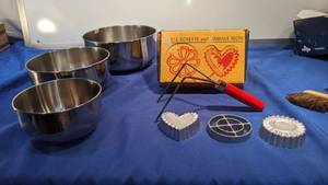 lot 9359 image: three mixing bowls and rosette iron and timbale iron