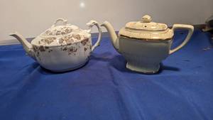 lot 9394 image: two teapots
