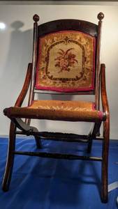 lot 9400 image: EW Vahl wagon folding chair