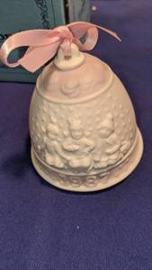 lot 9420 image: LLADRO 1987 Christmas bell
