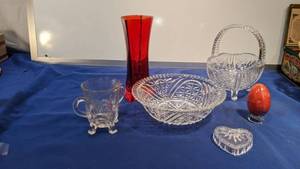 lot 9423 image: heart-shaped vase an basket a bowl an egg sugar bowl and a heart