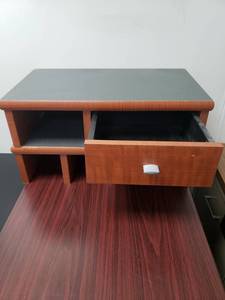 lot 786145 image: Table Top Desk Organizer