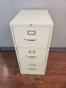lot 786147 image: HDN Metal Filing Cabinet
